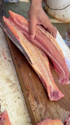 Amazing Super Fast Basa Fish Boneless Cutting Skills in ghazipur Mandi #shortvideo #fish #rrrm