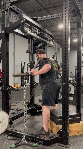 Westside Barbell | Giant Cambered Bar Box Squat - Chains