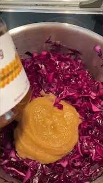 Saftiger Rotkohl wie von Oma🍷 einfach & mega lecker!#rotkohl #kochen #hausmannskost #shorts