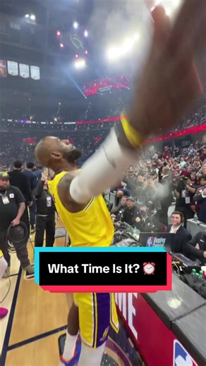 LeBron James Highlights: Epic Lechalk Toss in NBA