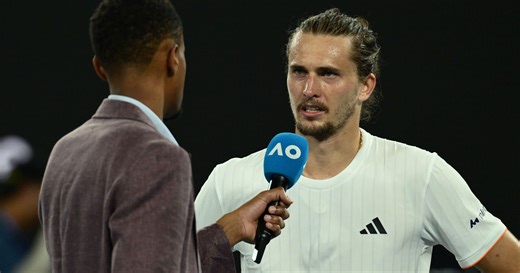 Australian Open - Alexander Zverev scherzt im On-Court-Interview nach Frage zu Bruder Mischa: "Ich spiele, nicht er"