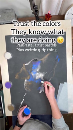 Starting a yellow lab portrait… with blues and purples 💛💜💙