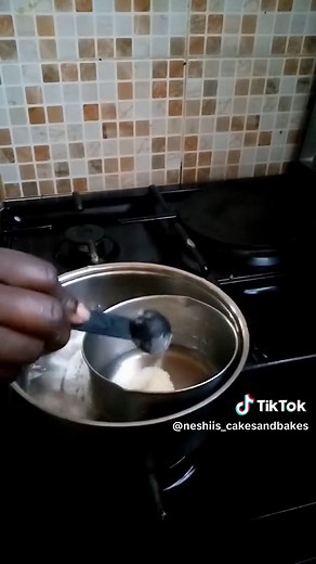 Fondant for Cake Toppers: Easy Homemade Recipe