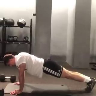 This engagement bait post again... regardless- People seem confused. It's not the ribs. Not the obliques. It's the serratus anterior.They look similar because they interlock. The oblique fibers are closer to the abs, the serratus are behind them.but unless you are a bodybuilder trying to build it specifically, targeting single muscles is asinine. Train movements.There is a trend of people trying to fix scapula winging but TRUE scapular winging is rare and usually from a NERVE INJURY via TRAUMA.M