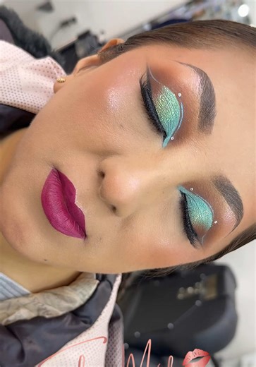 Expert Makeup Tips for City Engagements