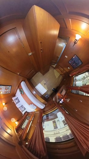 This is a short 360° video of one of the premium suites onboard the Blue Jasmine train. This one has an en-suite bathroom with hot water shower. I will share more pictures and a video tour later. #TheBlueJasmine #BlueJasmine #SRTPrestige #RailTourism #Thailand | Richard Barrow's Thai Train Guide