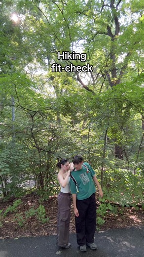 Hiking Outfit Ideas: Cute, Practical Hiking Clothes for Women