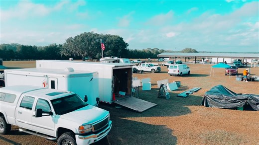 Today's crowd is one of the largest we have seen on a Saturday for set up. The sun is shining and the weather is great. We will be here until 7 pm for registration! | Sumter Swap Meets