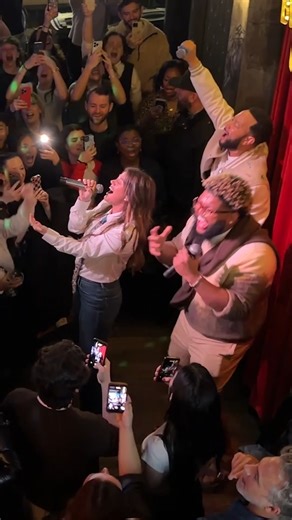 Kelly Clarkson crashing karaoke is a core memory. The Voice | Mondays on NBC and streaming on Peacock | NBC