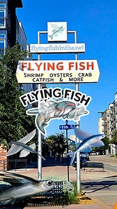 Delicious Southern Fried Delights Flying Fish Restaurants 🌟 TAG, COMMENT and RESHARE with family and friends who love Southern fried dishes, burgers, sandwiches, drinks and even some state fair Inspired dishes. 🐟 Flying Fish 📍 300 E Abram St, Arlington, TX 76010. 🖥 https://www.flyingfishinthe.net 🤝 Visit Arlington, Texas Featured Dishes: This years 2025 State Fair Specials Available during the Texas State Fair (Fri. Sep 26 – Sun. Oct 19th) Grits on a Stick – deep fried and served in our hou