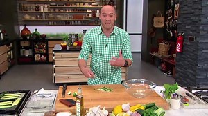 Angel Hair Pasta with Zucchini, Lemon, and Mint. Just perfect!󾮟 FULL RECIPE: http://www.cbc.ca/inthekitchen/2013/09/angel-hair-pasta-with-zucchini-lemon-and-mint.html | In the Kitchen with Stefano Faita