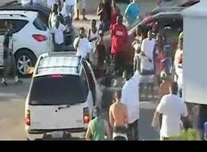 Spring Break Stompin: College Kids Whoop On Teens Tryin Jump A Guy That Takes On A SUV Full Of People!