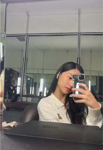 Selfie Tips for Perfect Mirror Photography