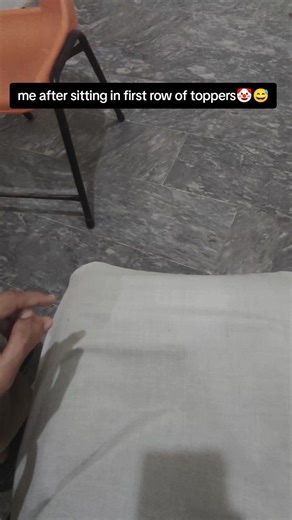 me after sitting in first row of toppers🤡😅#fyp #gcuf #funny #university #studientlife