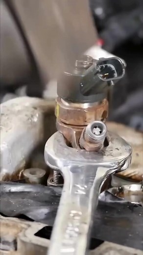 insane Injector removal video Car Auto #tips #tricks #Solution #injector #reelsfb #car #engine | Car Auto