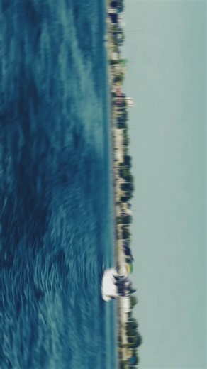 Compilation River Footage through artificial Bokeh filters