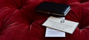 Business Card Holder Guide