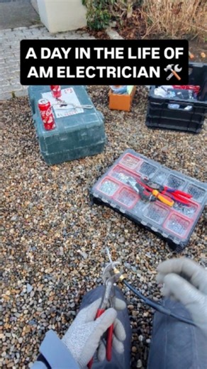 TheDublinSparky on Instagram: "A day in the life of an electrician #electrician #construction #constructionlife #work"