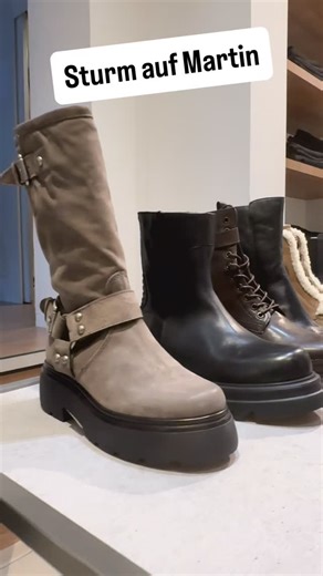 STURM AUF MARTIN 🌪️👟 Der Sturm läuft – und unsere Schuhabteilung ist mittendrin. Hochwertige Marken, starke Reduzierungen, ehrliche Qualität. Von alltagstauglich bis besonders. Wer jetzt kommt, hat Auswahl. Wer wartet, verpasst sie. 📍 Modehaus Martin · Bretten 👉 Reinkommen, anprobieren, mitnehmen. #sturmmartin #modehausmartin #bretten #kraichgau #bruchsal | Modehaus Martin