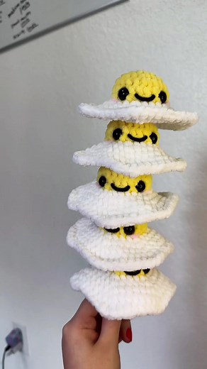 Crochet Egg Patterns and Tutorials