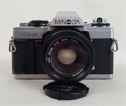 Amazon.com: Minolta XG-M 手動對焦 35 公釐單鏡反光相機,附 Minolta MD 安裝手動對焦變焦鏡頭。 相容於彩色和 B&W 底片手動和自動快門選項(翻新) : 電子