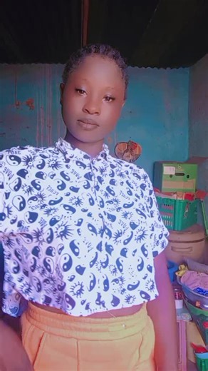 Vidéos de Larissa Tapsoba (@larissatapsoba96) avec son original - Ivo 1er jumeaux