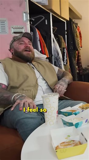 We gave Teddy Swims a very special gift!