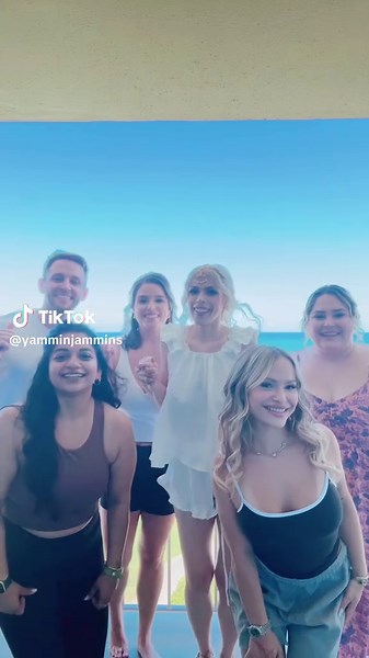 Unforgettable Hawaiian Wedding Experience with Loved Ones