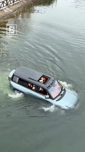 This Chinese Car Can Float On Water! | Fossbytes