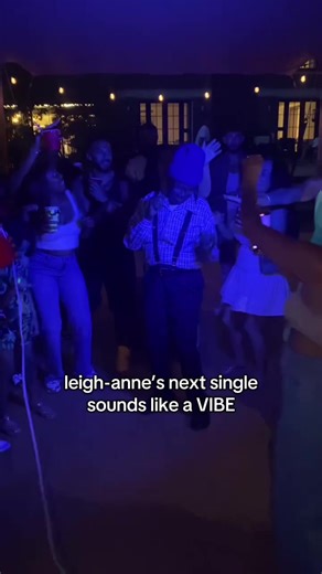 she’s coming to gag us all #leighanne #leighannepinnock #littlemix