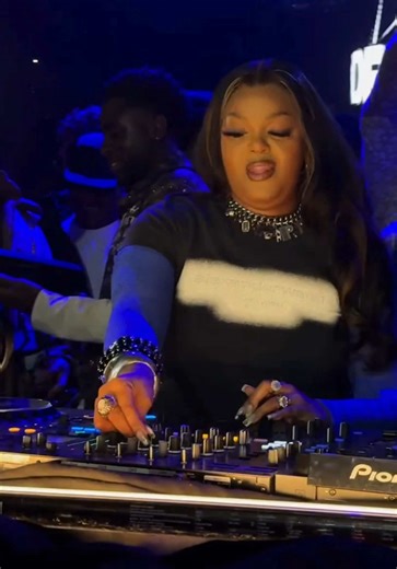 DBN Gogo's Electrifying Set at Breeze Amsterdam