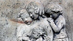 BBC Scotland - BBC Scotland - The fascinating lives of the women buried in the Necropolis, Glasgow’s beautiful Victorian cemetery