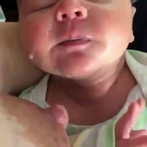 Fun Facts about Let-Downs:⁣ 1️⃣ In general, it takes around a minute of baby suckling or stimulation with a breast pump before oxytocin is released and a let-down occurs. ⁣ 2️⃣ The number of let-downs during a 15 minute pump session can range from 2-14! ⁣ 3️⃣ Most parents report sensing the first initial letdown but not subsequent ones. Some parents may also never feel their letdowns. ⁣ 4️⃣ Light pressure, warmth and skin-to-skin contact can contribute to short pulses of oxytocin release but the