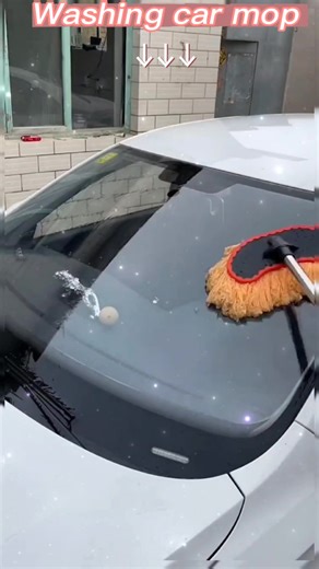 Convenient Car Washing with This Mop