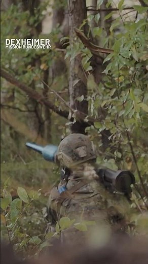 Panzerfaust fires at infantry fighting vehicle - Panzergrenadiers of the #bundeswehr #dexheimer #...