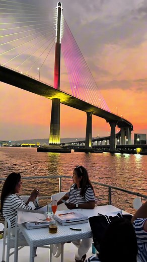 Mactan Channel Sunset Cruise: Cebu Skyline & Iconic Bridges