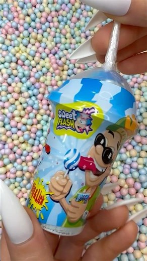 Splash Dip & Lick Strawberry || Sweet Flash 🍓🍓#asmr #odlysatisfying #relaxing #satisfyling