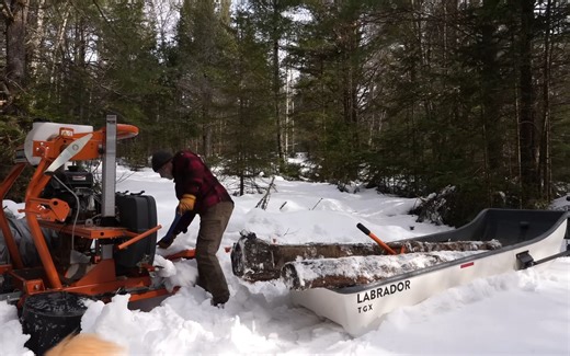【原始木屋】347.硬木做厨房 DIY Rustic Kitchen with Rough Sawn Hardwood for My Off Grid Log