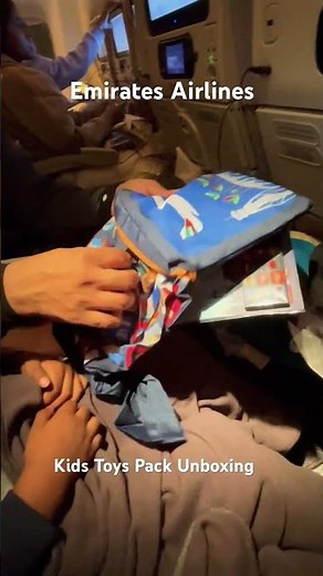 Emirates Airlines Kids Toys Pack Unboxing | Flight from Melbourne to Singapore