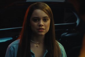 SNL Video: Jenna Ortega Gets A Front-Row Seat To A Waffle House Brawl - TVLine