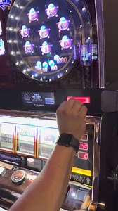 19 reactions | I’m from India, now live in Texas Job: computer programmer. Lunch breaks I watch D Lucky videos #parkmgm #bellagio #aria #arialasvegas #jackpots #bellagiolasvegas #Wynn #vegas # | D Lucky Experience in Las Vegas | Facebook