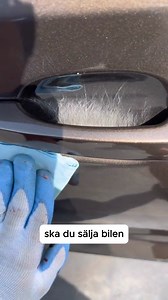 Sälja bilen? Varje repa på bilen kan bli ett problem och vara onödigt dyrt att fixa.🚗💥 Med vår repborttagningskräm fixar du dem på sekunder enkelt hemma.✨ Beställ idag och prova riskfritt med vår 30 dagars nöjdhetsgaranti! | Smartprylen