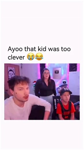 Streamers and pop culture on Instagram: "Clever kids aren’t just “born smart” — their brains are often better at spotting patterns and asking questions. Neuroscientists found that curious kids use their prefrontal cortex more actively, which helps with problem-solving and creative thinking. Fun twist: clever kids often get bored faster. That’s because their brains process information quickly and crave new challenges, not repetition. Many famous inventors and creators were labeled “distracted” or