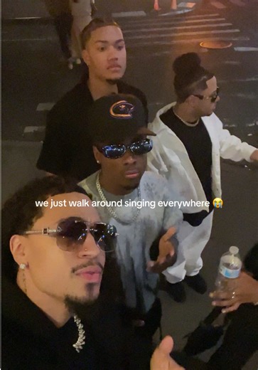 Walking Around NYC Singing: A Joyful Experience