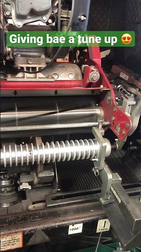 🎉 Fresh reel sharpening on the Toro Greensmaster 1600 🛠️ #golfcourselawn #lawnmaintenance