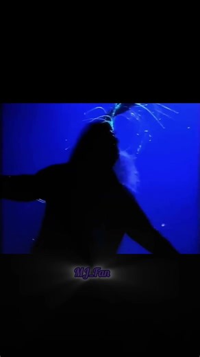 Beat it #michaeljackson #moonwalk #kingofpop #legend #mjfan #shorts #mj #music #dance #mjone