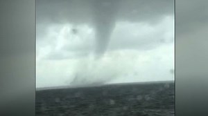 Funnel cloud sweeps over Louisiana lake | CNN