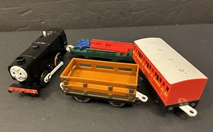 Thomas And Friends Tomy Trackmaster NEVILLE 2005 Black Locomotive TESTED+ 3 Cars | eBay