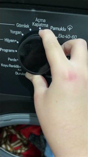 All red: washing machine