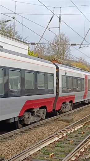 Class 745 departs Diss #greateranglia #class745